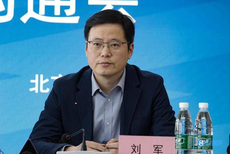 前瞻西甲：巴伦西亚VS比利亚雷亚尔时间：2023-1-3 04:30巴伦西亚上场比赛在客场1-0战胜巴列卡诺，球队成功重返胜轨士气大振。